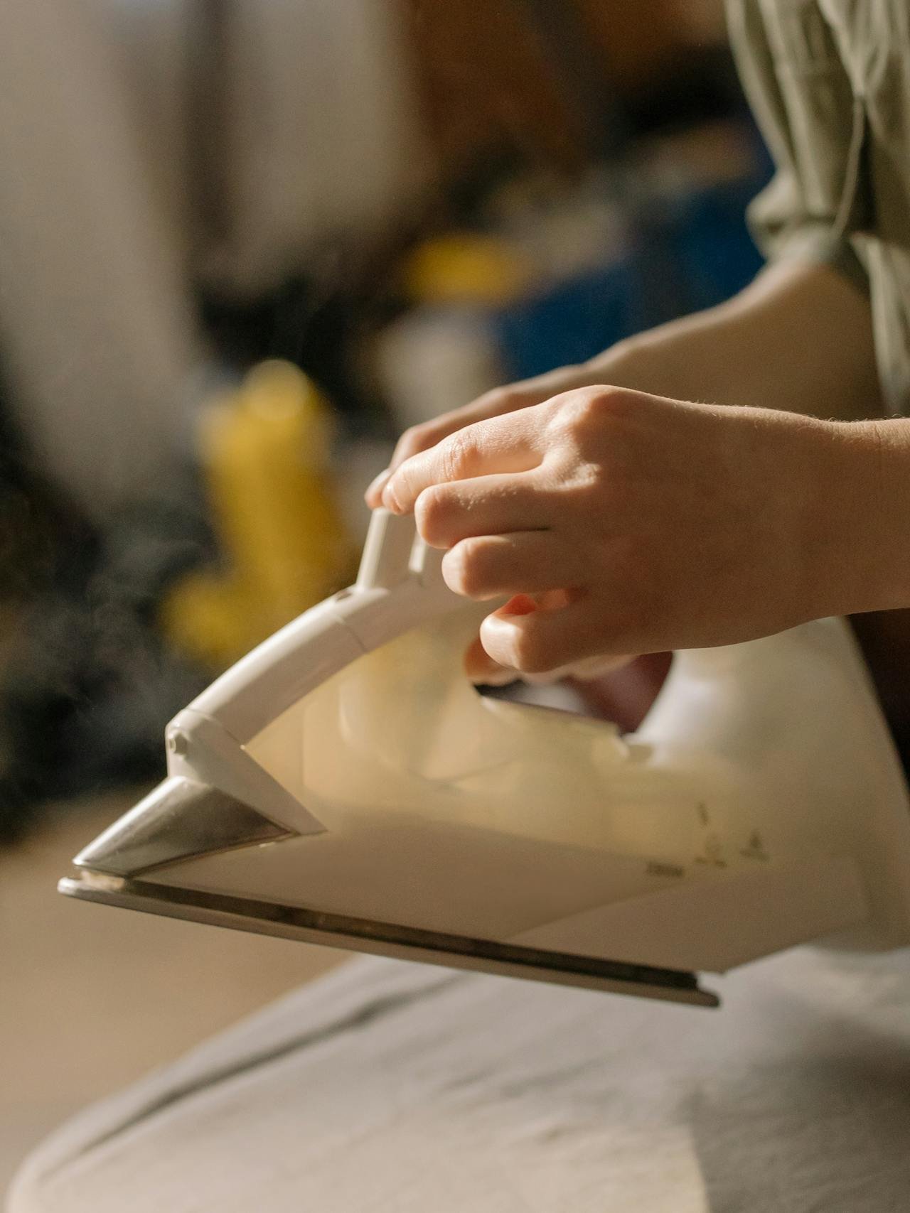 Ironing Service in Dubai. Twin Cleaners